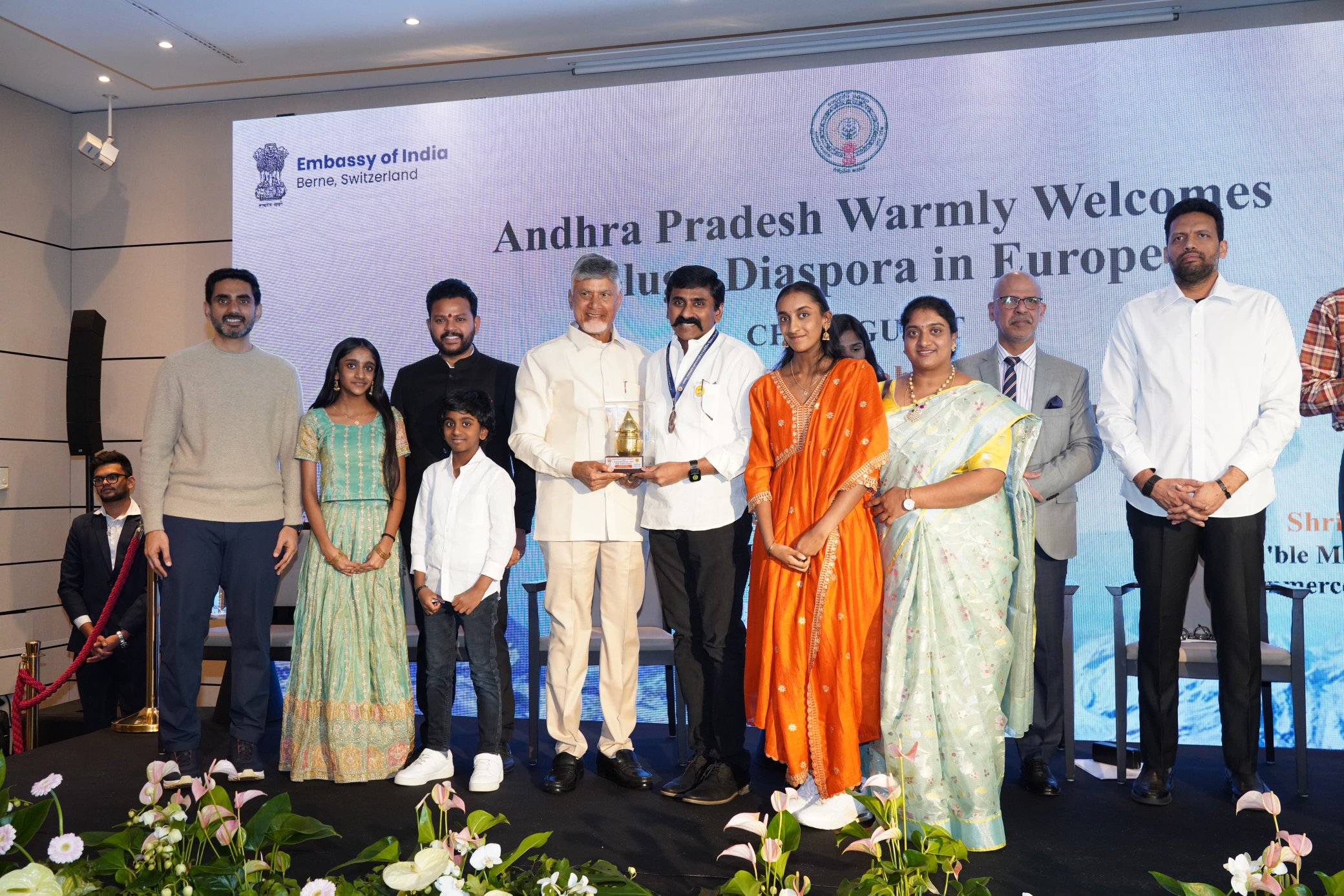 मुख्यमंत्री चंद्रबाबू नायडू ने गैर-निवासी तेलुगु भाषी लोगों से रोजगार सृजनकर्ता बनने की अपील की