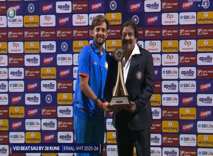 विजय हजारे करंडक क्रिकेट स्पर्धेत विदर्भाची पहिल्यांदाच करंडकला गवसणी