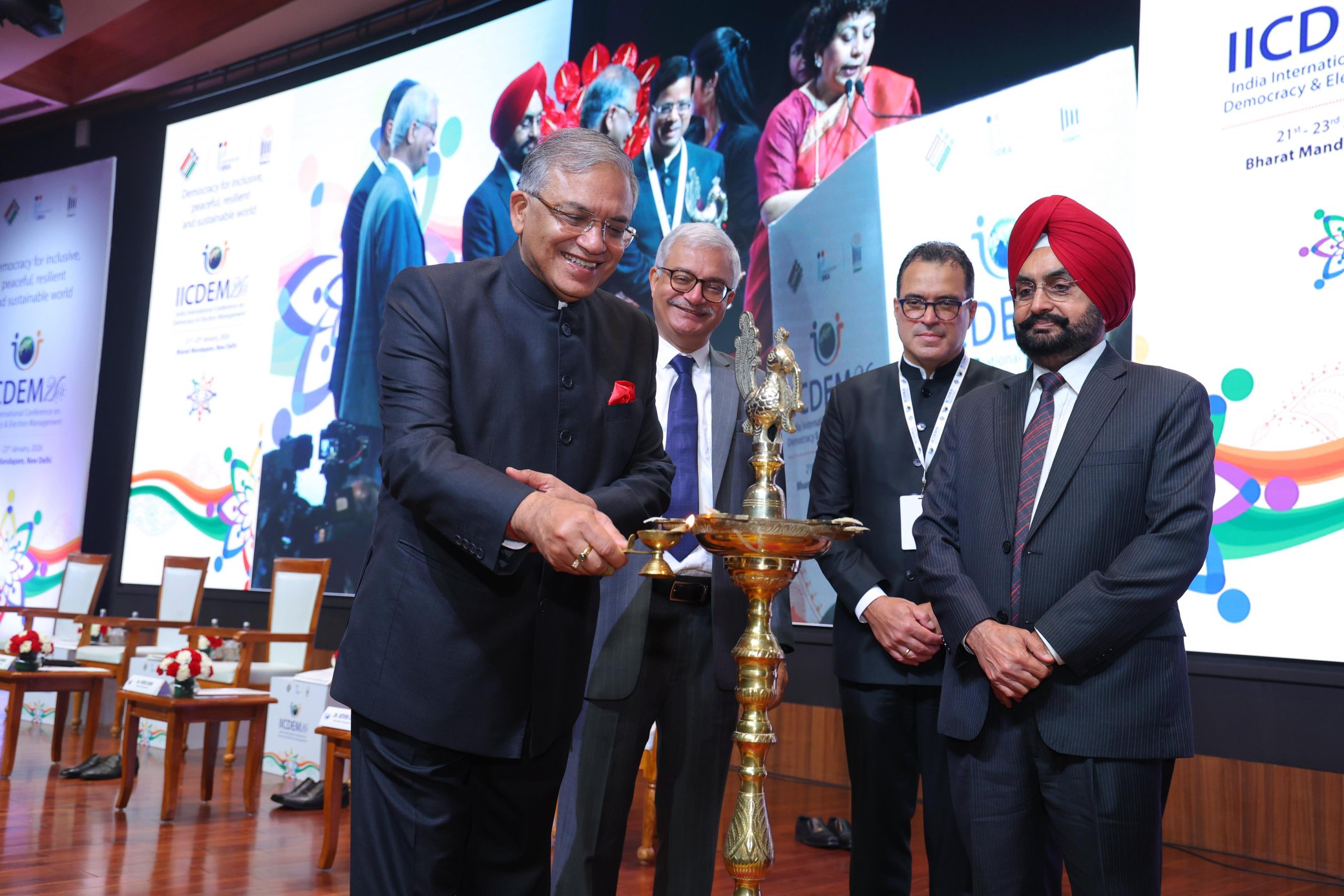 মুখ্য নির্বাচন কমিশনার জ্ঞানেশ কুমার, বুথ লেবেল আধিকারিকদের দেশের নির্বাচনী গণতন্ত্রের বুনিয়াদি স্তম্ভ হিসেবে অভিহিত করেছেন