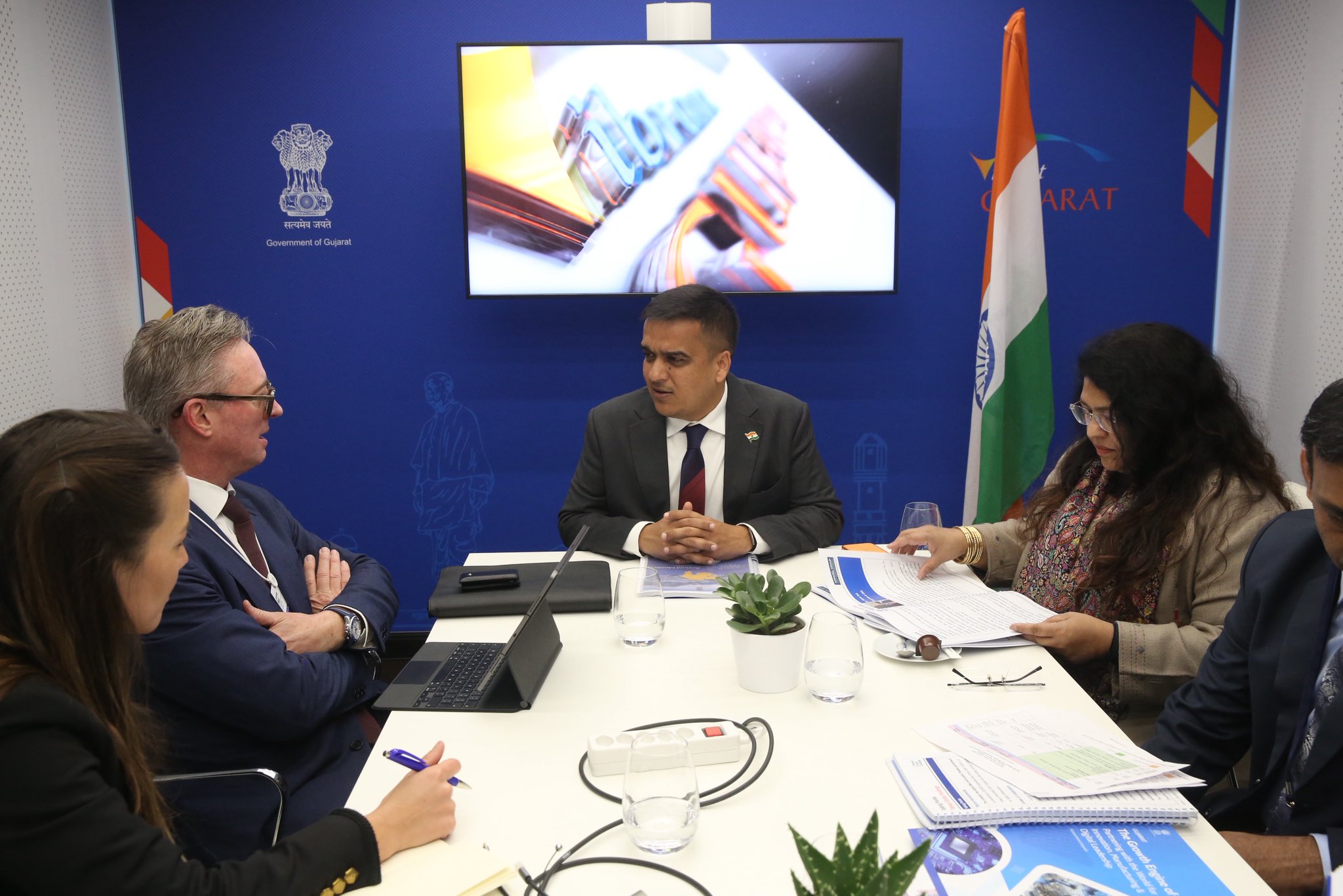 India transitioned from emerging status to pivotal global economic force: Ministers in Davos