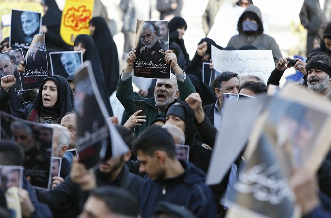 ईरान में सरकार की तेज जवाबी कार्रवाई के बाद विरोध प्रदर्शन, कई अंतरराष्ट्रीय एयरलाइनों ने ईरान से उड़ानें रद्द की