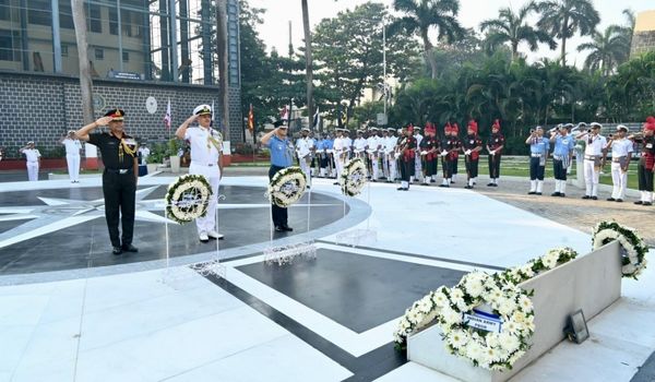Defence Forces Veterans Day observed with wreath-laying ceremony at Mumbai Naval Dockyard