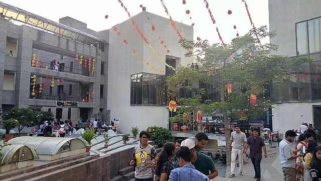 NIFT extends last date of application with reduced fee 