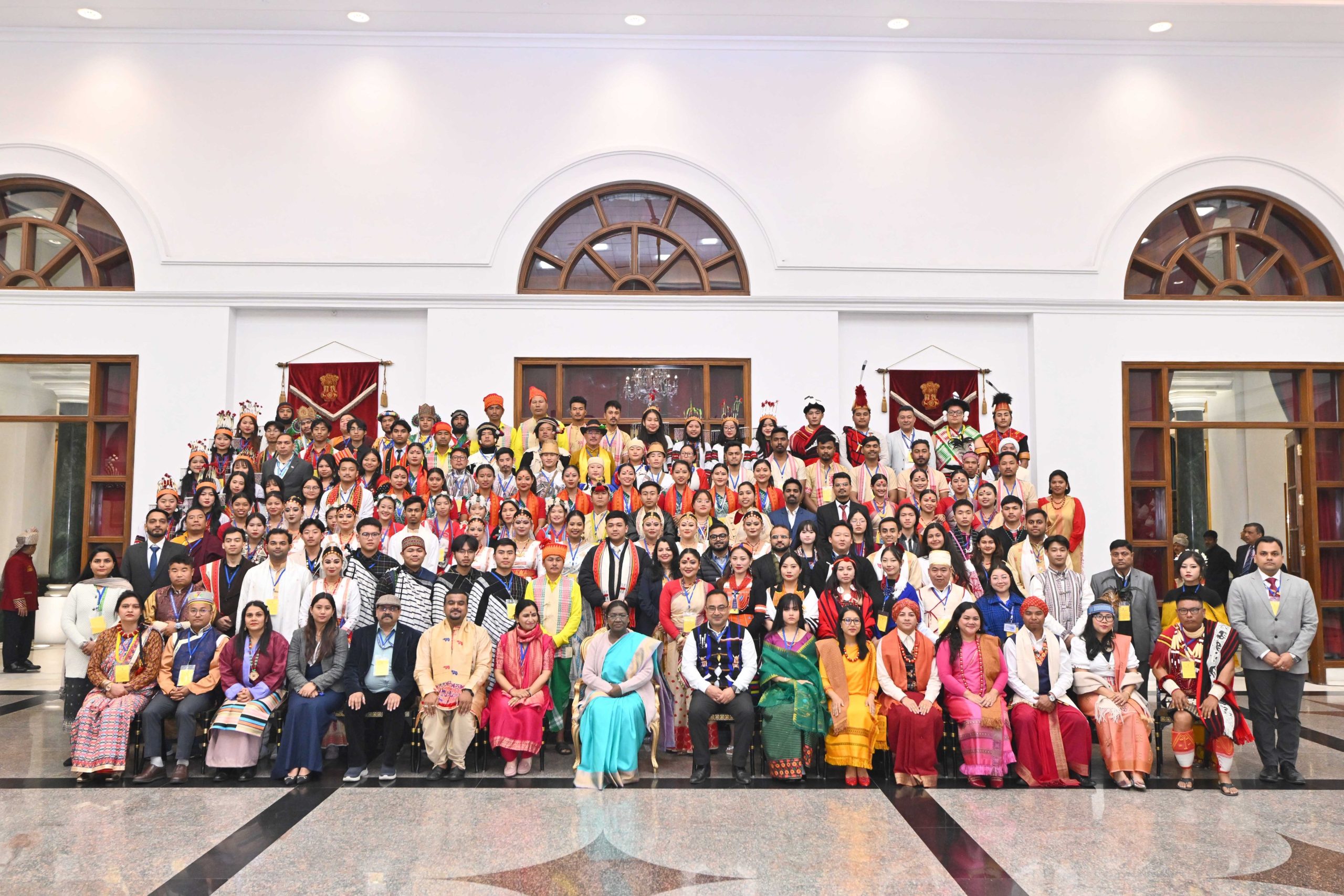 President Murmu meets with participants of Republic Day Parade at Rashtrapati Bhawan