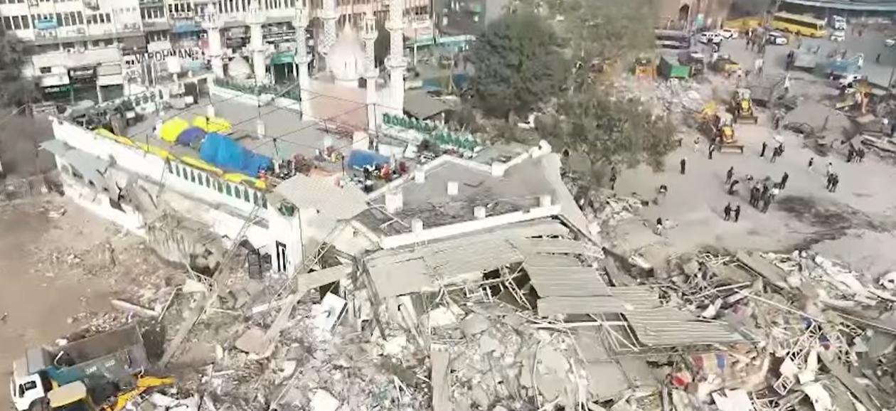 दिल्ली के गृह मंत्री आशीष सूद ने तुर्कमान गेट पर फैज़-ए-इलाही मस्जिद के पास हुई पत्थरबाज़ी की घटना को दुर्भाग्यपूर्ण बताया