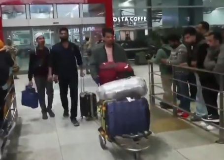 વધતા તણાવ વચ્ચે ગઈકાલે મોડી રાત્રે ઈરાનથી ઘણા ભારતીય નાગરિકો સહીસલામત નવી દિલ્હી પહોંચ્યા.