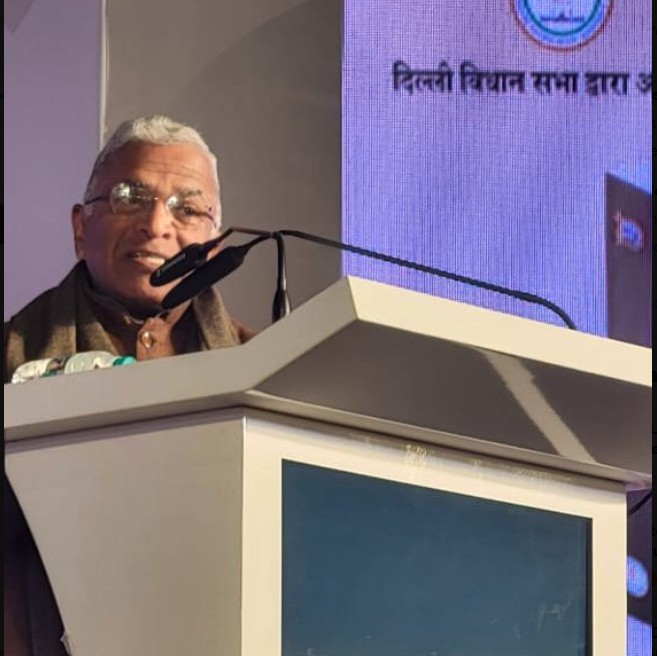 भारत मंडपम में आयोजित संगोष्ठी में पेश की गई कॉफी टेबल बुक ‘वीर विठ्ठलभाई पटेल की गौरव गाथा’