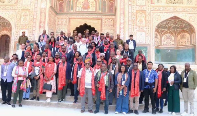 دولت مشترکہ کے 40 ملکوں سے تعلق رکھنے والے 120 ارکان پر مشتمل ایک پارلیمانی وفد، دو دن کے دورے پر آج جے پور پہنچا