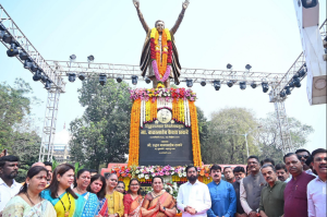 बाळासाहेब ठाकरे यांच्या जन्मशताब्दीनिमित्त विविध कल्याणकारी योजना राबवणार – उपमुख्यमंत्री शिंदे