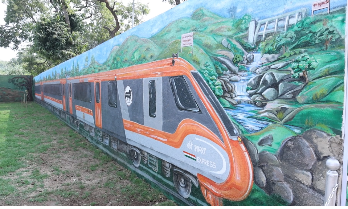 शेगाव रेल्वे स्थानकावर केंद्रीय राज्यमंत्री प्रतापराव जाधव यांच्या हस्ते रेल्वे कोच कॅन्टीनचं उद्धाटन