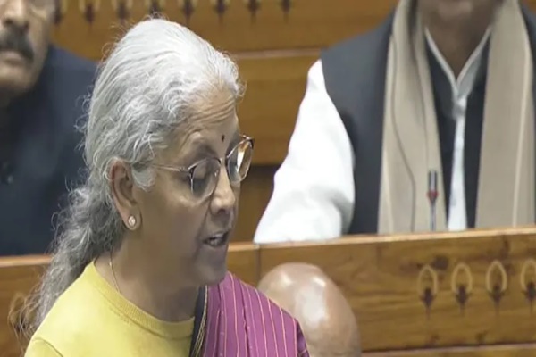 Mahatma Gandhi Gram Swaraj to focus on global market linkage & quality improvement: Textiles Ministry