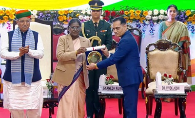 Akashvani receives media award in the category of Electronic Radio for Best Campaign on Voters’ Education Awareness 2025