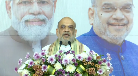 કેન્દ્રીય ગૃહમંત્રી અમિત શાહે કહ્યું, ભારત ડિસેમ્બર 2027 સુધીમાં વિશ્વનું ત્રીજા ક્રમાંકનું અર્થતંત્ર બનશે – ગુજરાતના ગાંધીનગરમાં 260 કરોડ રૂપિયાથી વધુના કાર્યોનું લોકાર્પણ-ખાતમુહૂર્ત કર્યું