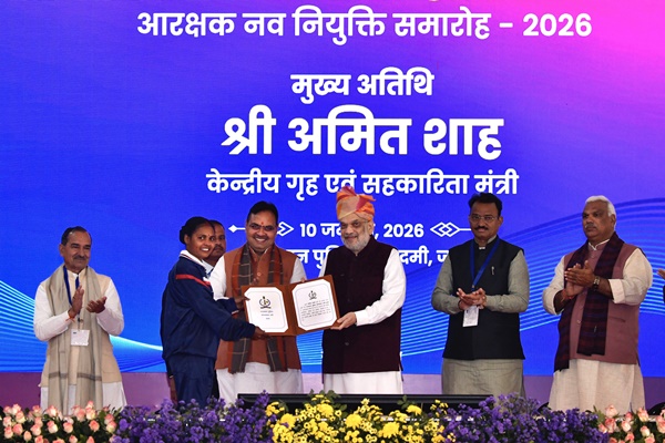 مرکزی وزیر داخلہ امت شاہ نے زور دے کر کہا ہے کہ کسی بھی ریاست کی ترقی میں امن وقانون کا رول اہم ہوتا ہے