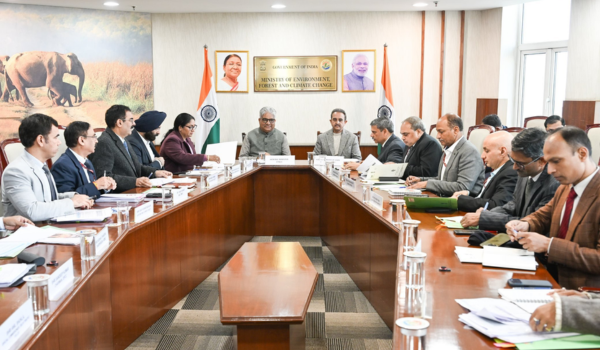 Union Minister Bhupendra Yadav reviews Delhi’s Air Pollution Action Plan with CM Rekha Gupta