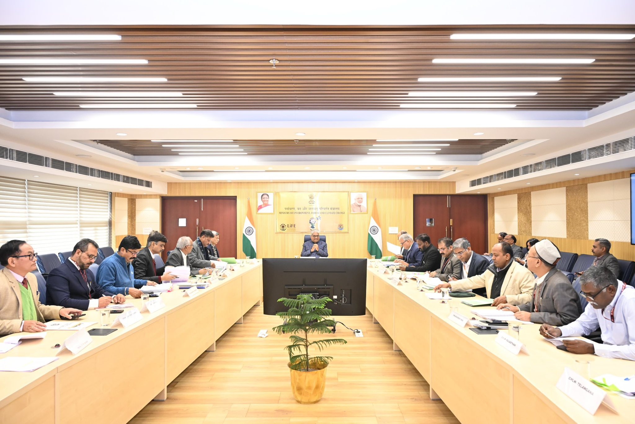 দিল্লীত ৰাষ্ট্ৰীয় বন্যপ্ৰাণী বোৰ্ডৰ ৮৮ সংখ্যক স্থায়ী কমিটীৰ বৈঠকত মন্ত্ৰী ভূপেন্দ্ৰ যাদৱৰ অংশগ্ৰহণ