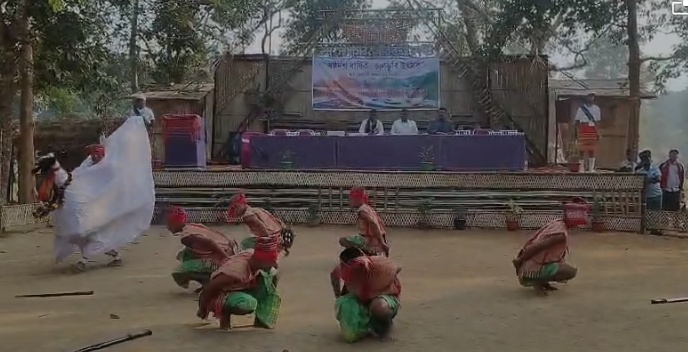 চানডুবি বিলৰ পাৰত অনুষ্ঠিত ষোড়শ চানডুবি মহোৎসৱৰ আজি সামৰণি