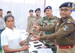 Chhattisgarh: Nine Maoists surrender in Gariaband district 