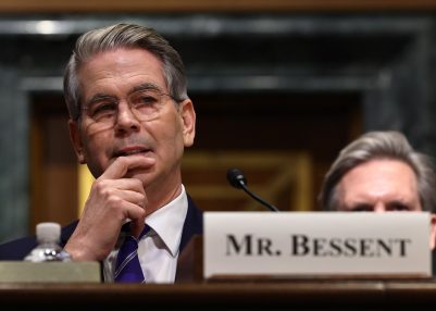 US warns Canada over comments ahead of trade deal review