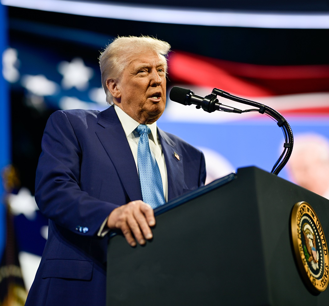 US President announces 10% tariff on 8 European countries for opposing US control of Greenland