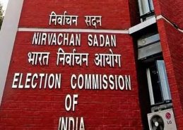 কলকাতা হাইকোর্টের নির্দেশে বাতিল হওয়া কোনও ওবিসি সার্টিফিকেট, এসআইআরের কাজে ব্যবহার করা যাবে না বলে নির্বাচন কমিশন স্পষ্ট জানিয়েছে।