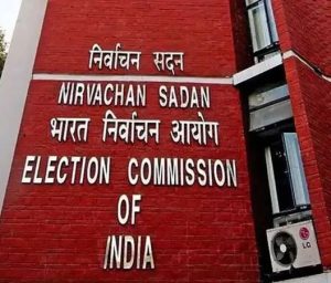 কলকাতা হাইকোর্টের নির্দেশে বাতিল হওয়া কোনও ওবিসি সার্টিফিকেট, এসআইআরের কাজে ব্যবহার করা যাবে না বলে নির্বাচন কমিশন স্পষ্ট জানিয়েছে।