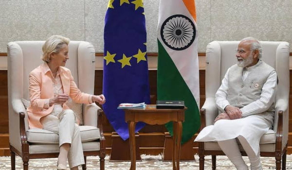 भारत और यूरोपीय संघ एक खंडित दुनिया के लिए वैकल्पिक मार्ग प्रस्तुत कर रहे हैं: यूरोपीय संघ आयोग की अध्यक्ष