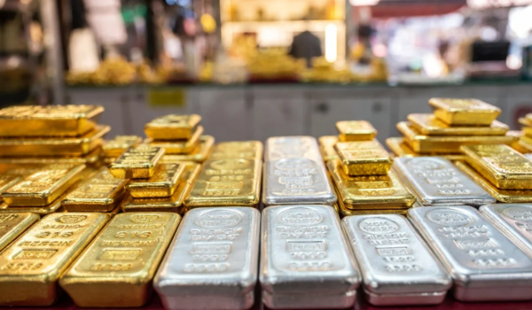 Global gold and silver prices rise amid weak US jobs data and geopolitical uncertainty