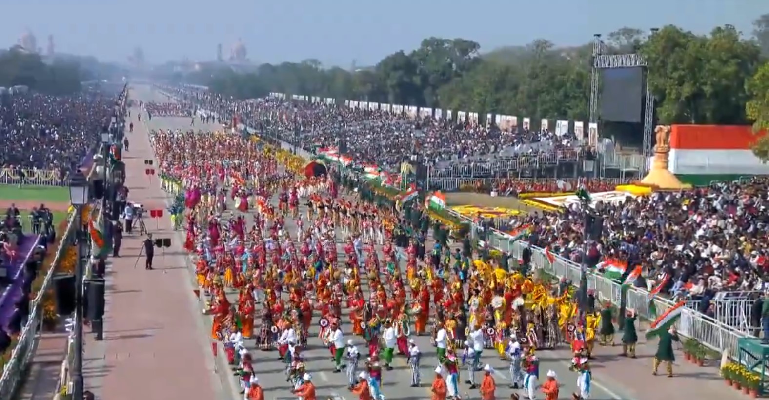 Republic Day: Grand dance tribute to Vande Mataram’s 150th year at Kartavya Path 