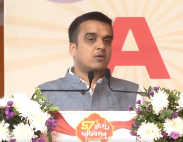 નાયબ મુખ્યમંત્રી હર્ષ સંઘવીએ ABVPના સૌ કાર્યકર્તાઓ અને વિદ્યાર્થી નેતાઓ આજીવન પોતાની ઉર્જાથી રાજ્ય અને દેશની પ્રગતિમાં સહભાગી રહેશે તેવો વિશ્વાસ વ્યક્ત કર્યો.