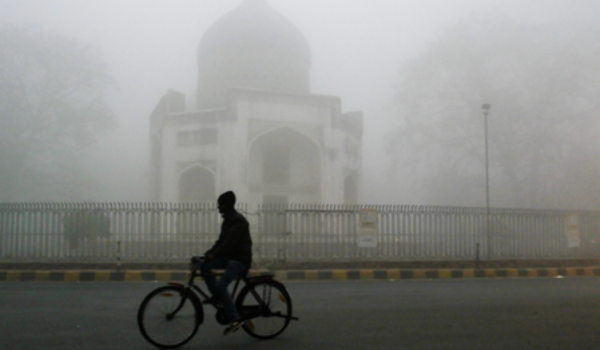 IMD issues red warning for dense fog in Punjab, Haryana, Chandigarh and Delhi