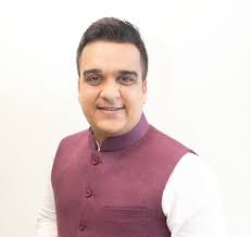 ગાંધીનગરમાં ટાઈફોઈડના કેસ અંગે નાયબ મુખ્યમંત્રી હર્ષ સંઘવીએ કહ્યું, આ માટેની તપાસ કરવા મહાનગરપાલિકાએ સંપૂર્ણ ટુકડી બનાવી છે.