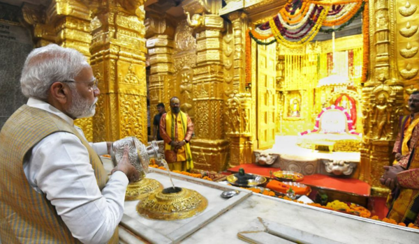 PM Narendra Modi paid homage to sacred Somnath Dham
