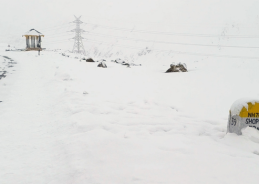 J&K records lowest temperatures of season amid severe cold wave