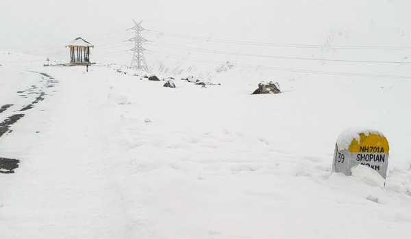 J&K records lowest temperatures of season amid severe cold wave