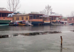 Dry and cold weather continues in Jammu and Kashmir during Chillai Kalan period
