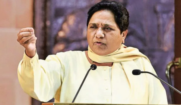 BSP President Mayawati announces party to contest all elections independently, confident of securing full majority in UP