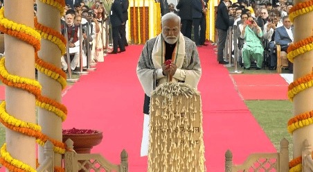 महात्‍मा गांधी की 78वीं पुण्‍यतिथि पर आयोजित प्रार्थना सभा में शामिल हुए उपराष्‍ट्रपति और प्रधानमंत्री