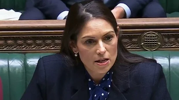 ब्रिटेन की सांसद प्रीति पटेल की अपील, बांग्लादेश में शांति बहाल करने लिए अंतरराष्ट्रीय प्रभाव का उपयोग करे सरकार