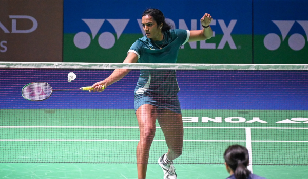 بیڈمنٹن میں سرکردہ بھارتی کھلاڑی پی وی سندھو اور لکشیہ سین جکارتہ میں جاری انڈونیشیا ماسٹرس بیڈمنٹن ٹورنامنٹ میں آج اپنے اپنے کوارٹر فائنل میچ کھیلیں گے۔