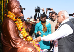 Ranchi: Floral Tributes Paid at Vivekananda Statue on National Youth Day