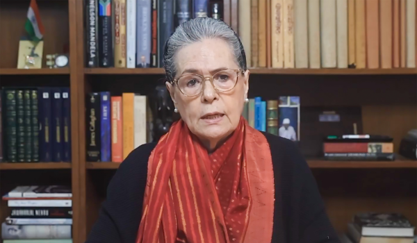 Kerala Ministers Demand Questioning of Sonia Gandhi in Sabari Mala Gold Case