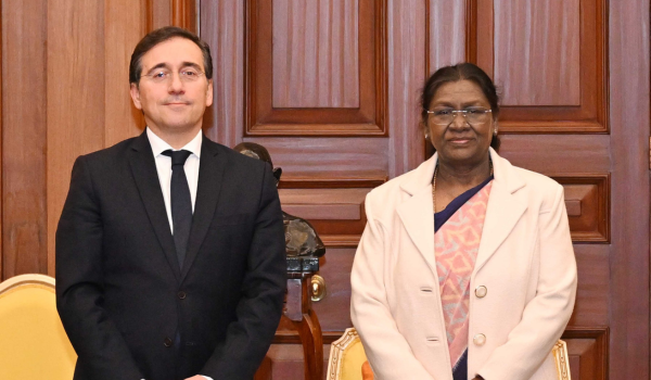 Spain’s Foreign Minister calls on President Murmu at Rashtrapati Bhavan
