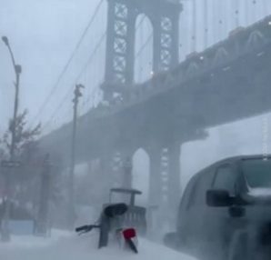 Massive winter storm grips US, thousands of flights cancelled