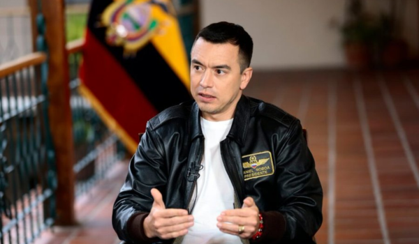 इक्‍वाडोर: राष्‍ट्रपति डेनियल नोबोआ ने लगाया 9 प्रांतों और 3 नगर निगमों में 60 दिन का आपातकाल