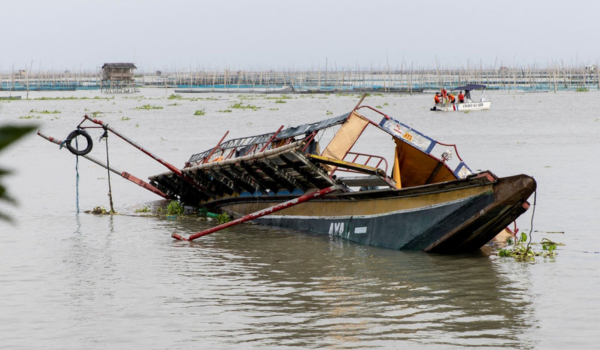 गाम्बिया: प्रवासियों को ले जा रही नाव पलटी, 7 की मौत