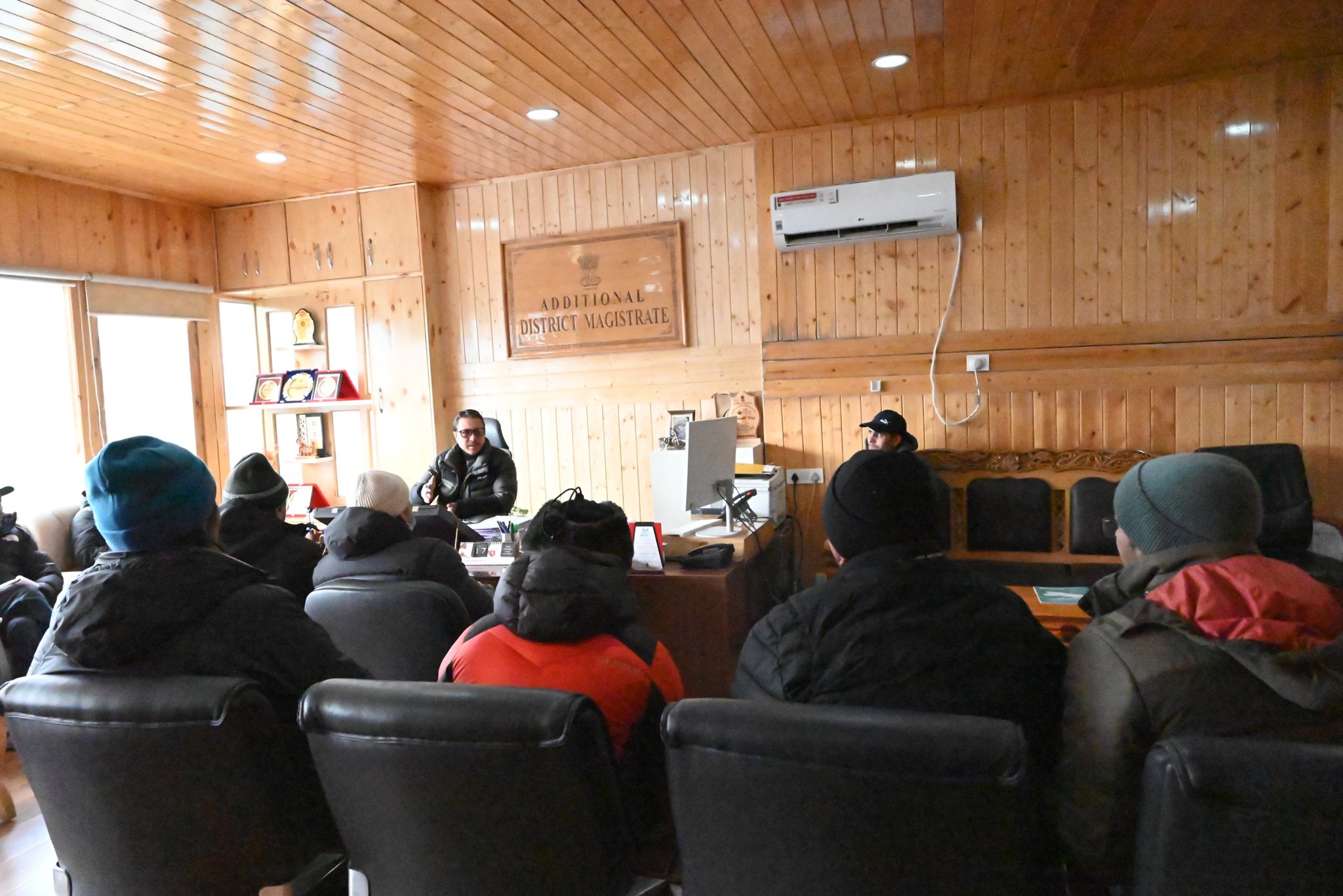 जम्मू-कश्मीर: सरकार का निर्देश सभी विभाग, पीएसयू और शैक्षणिक संस्थाएं 25 जनवरी को मनाए राष्ट्रीय मतदाता दिवस