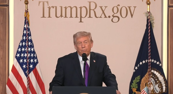 US President announces new website offering discounted prescription drug prices