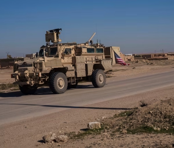 US army launches retaliatory strikes on dozens of Islamic State targets in Syria