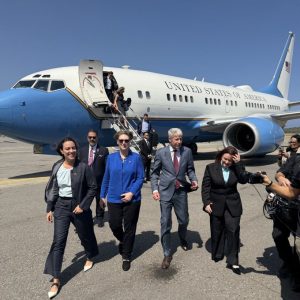 अमरीका ऊर्जा सचिव क्रिस राइट वेनेजुएला के तेल उद्योग का प्रत्यक्ष आकलन करने के लिए वेनेजुएला पहुंचे